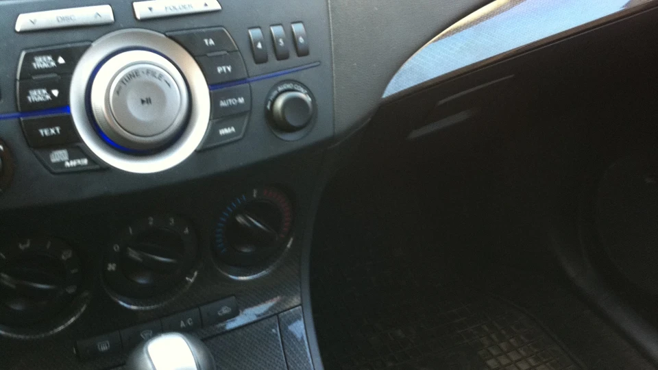 Mazda 3 4