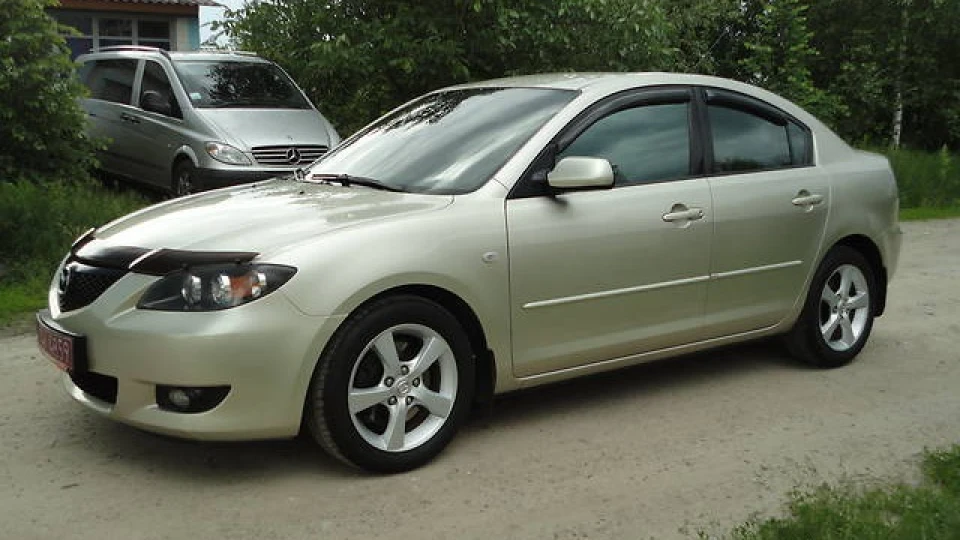 Mazda 3 2