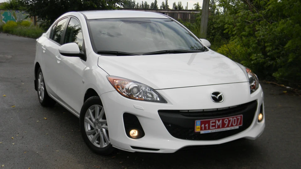 Mazda 3 4
