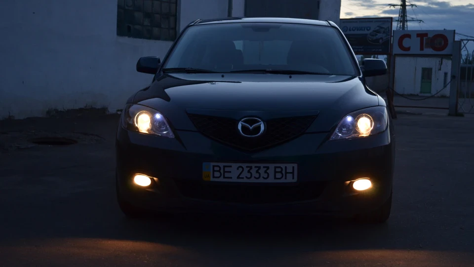 Mazda 3 2