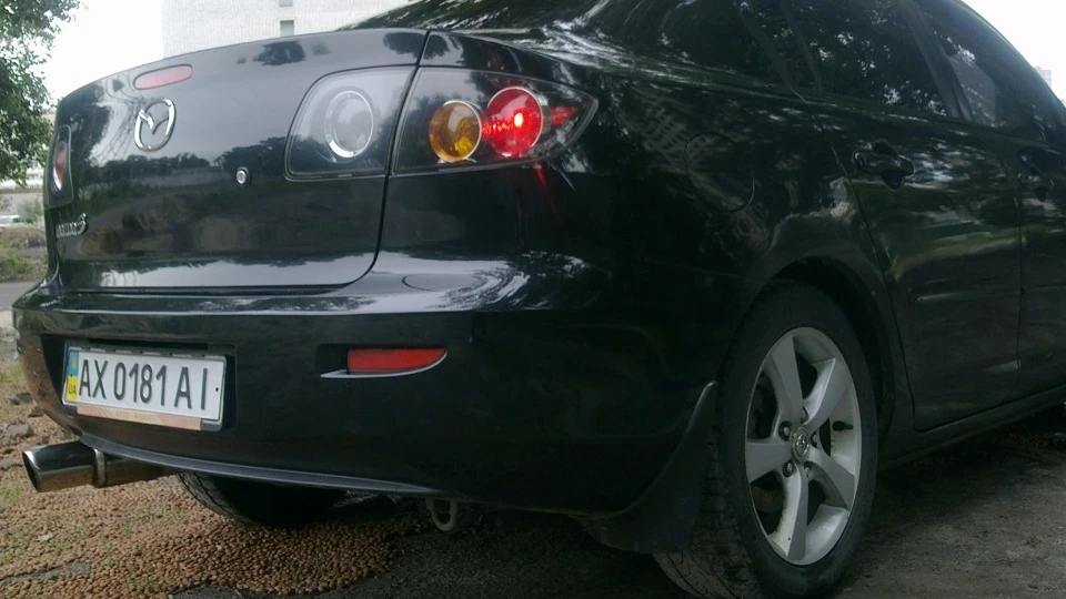 Mazda 3 4