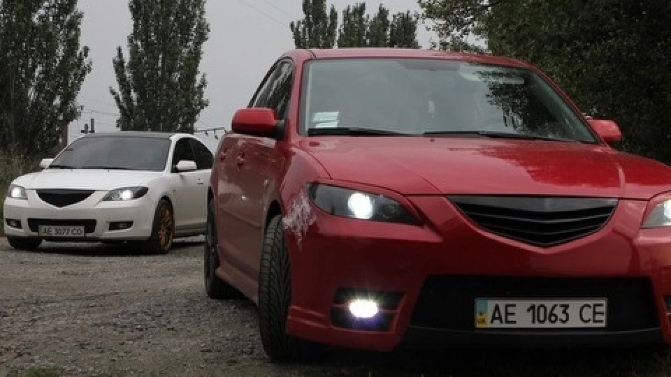 Mazda 3 4