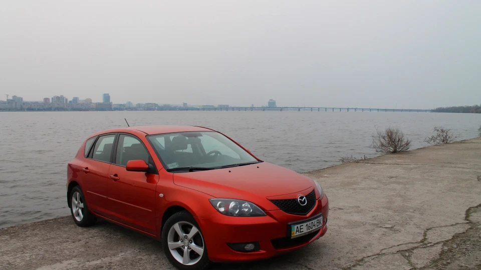 Mazda 3 2