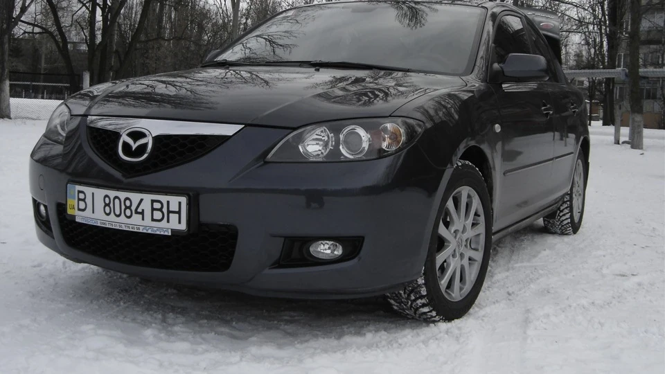 Mazda 3 4