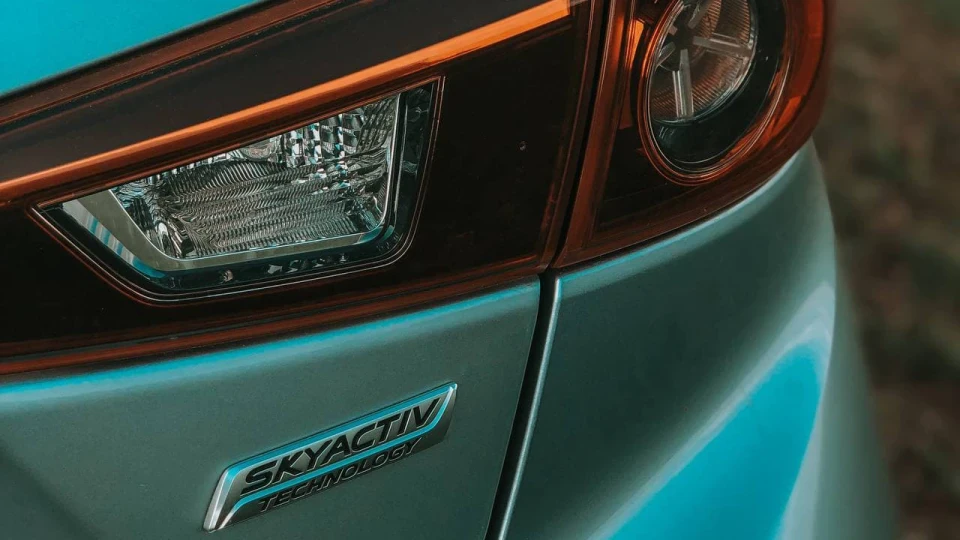 Mazda 3 2