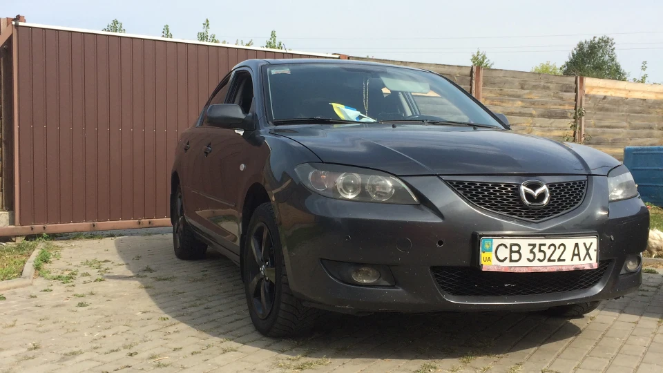 Mazda 3 4