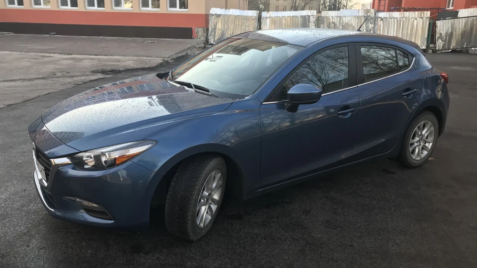 Mazda 3 2