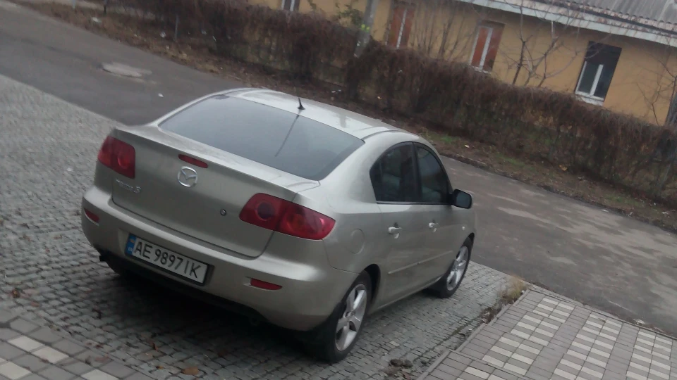 Mazda 3 2