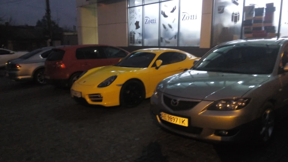 Mazda 3 4