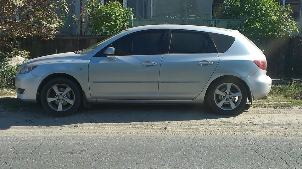 Mazda 3 2