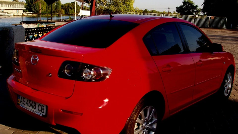 Mazda 3 4