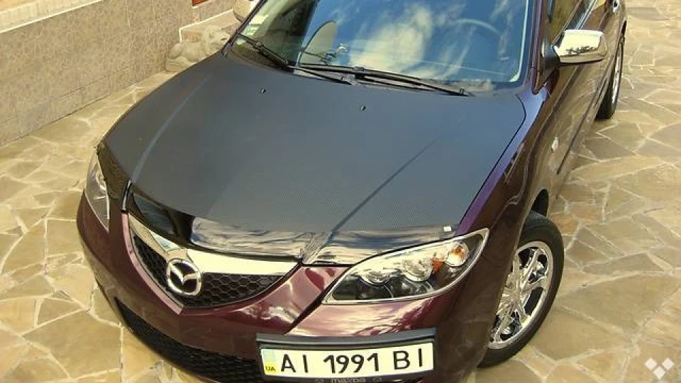 Mazda 3 4