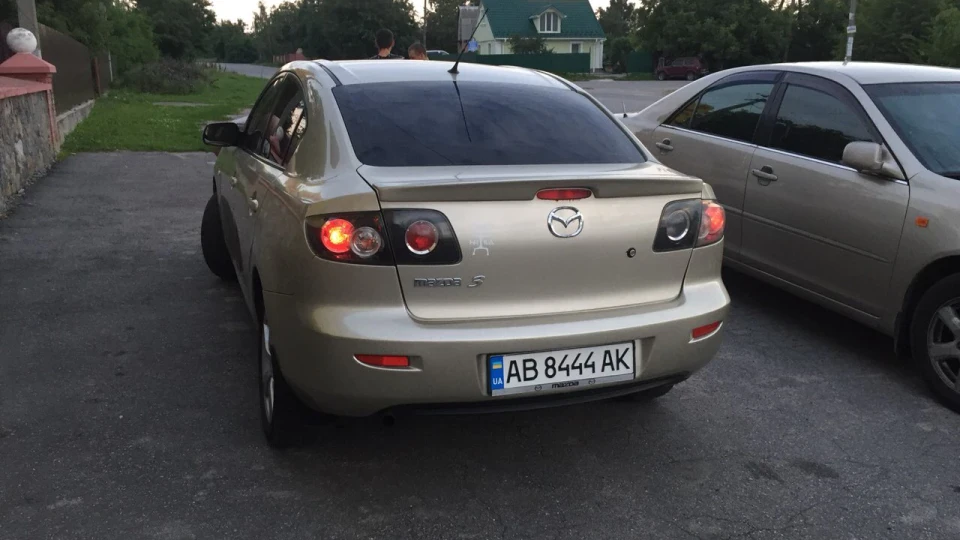 Mazda 3 2