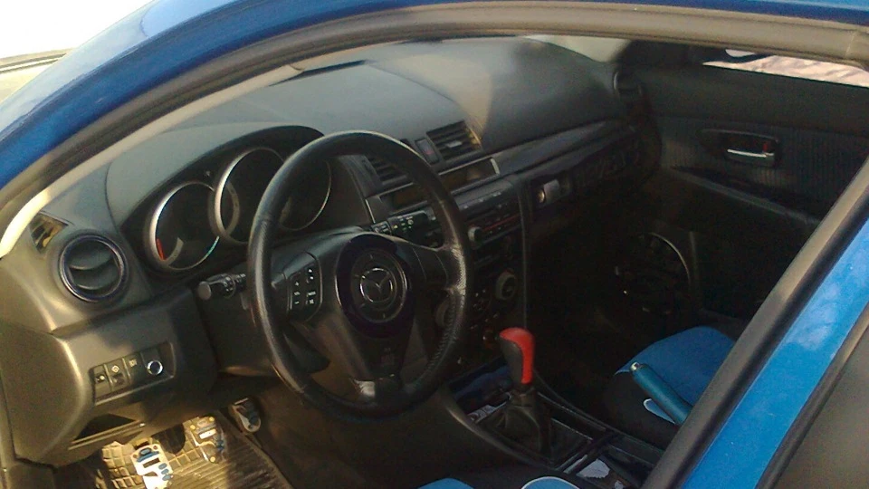 Mazda 3 2