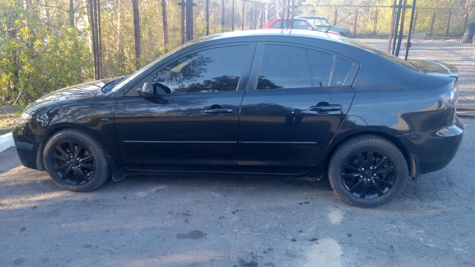 Mazda 3 4