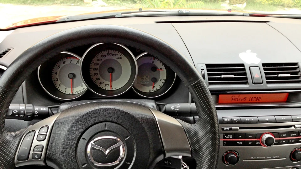Mazda 3 4