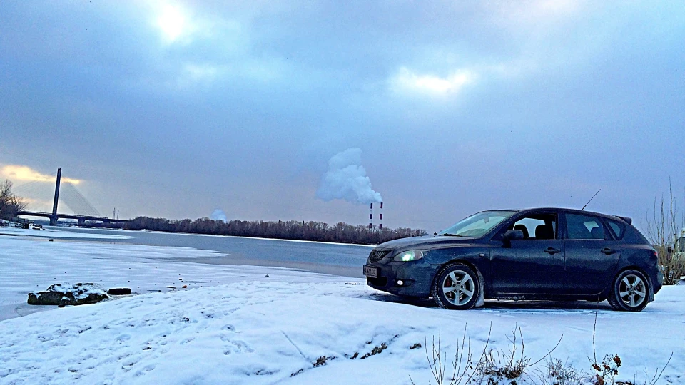 Mazda 3 2