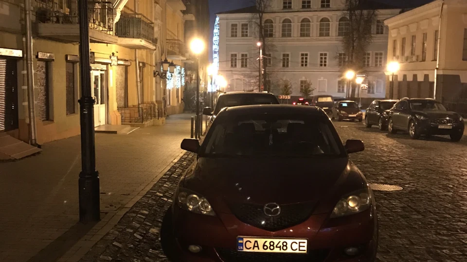 Mazda 3 4