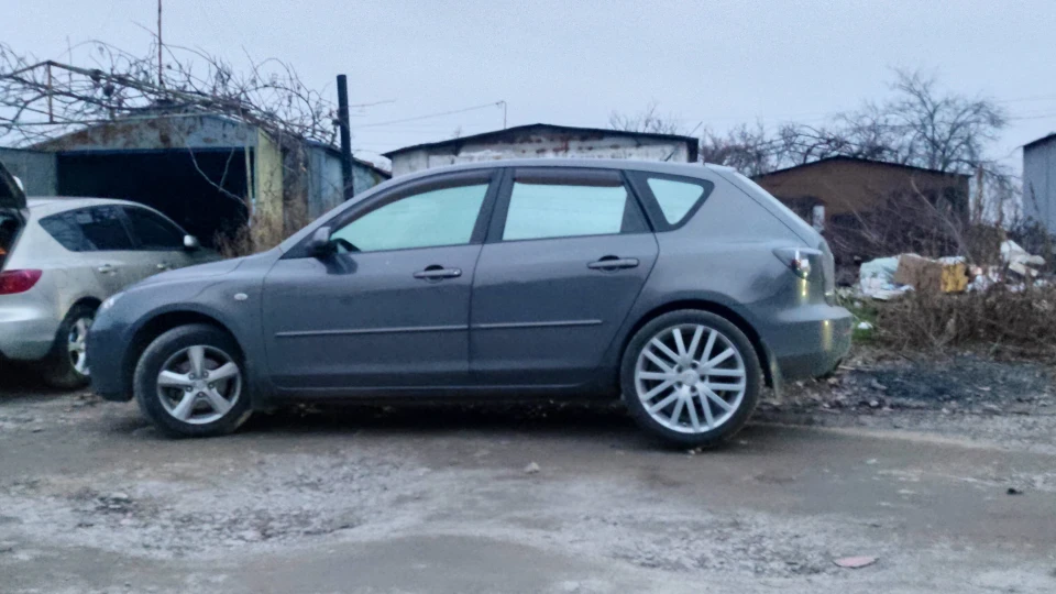 Mazda 3 2