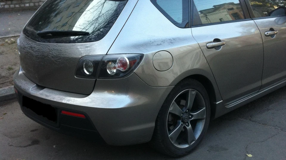 Mazda 3 4