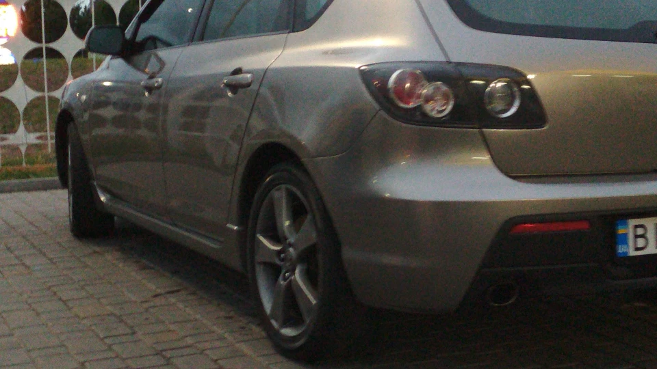 Mazda 3 5