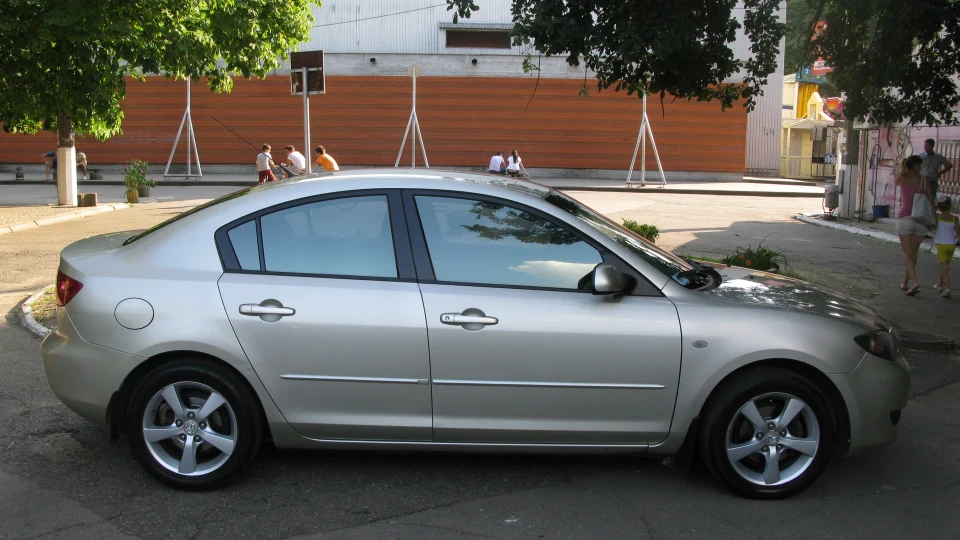 Mazda 3 2