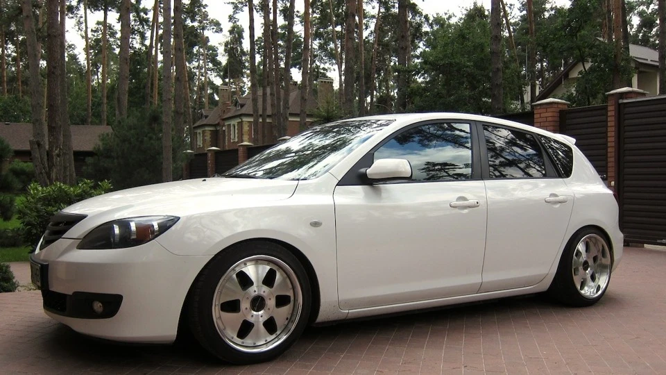 Mazda 3 2