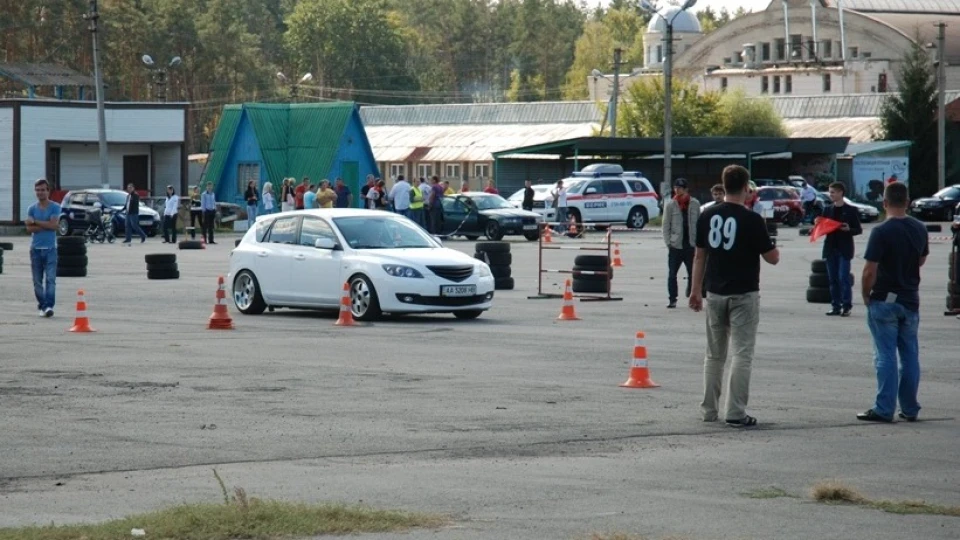 Mazda 3 5