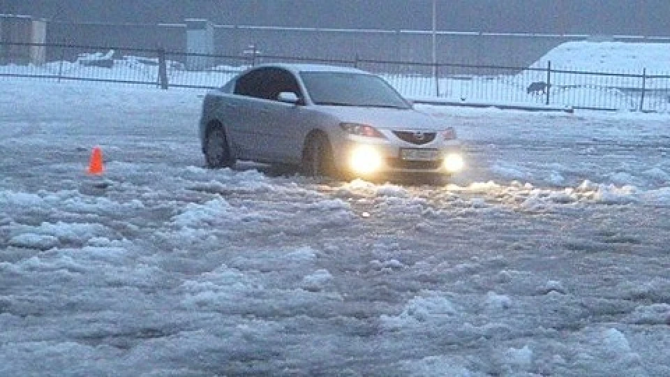 Mazda 3 ヤクザ 2