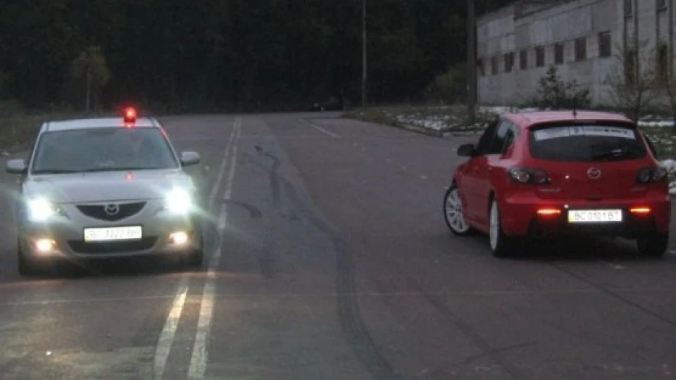 Mazda 3 ヤクザ 5