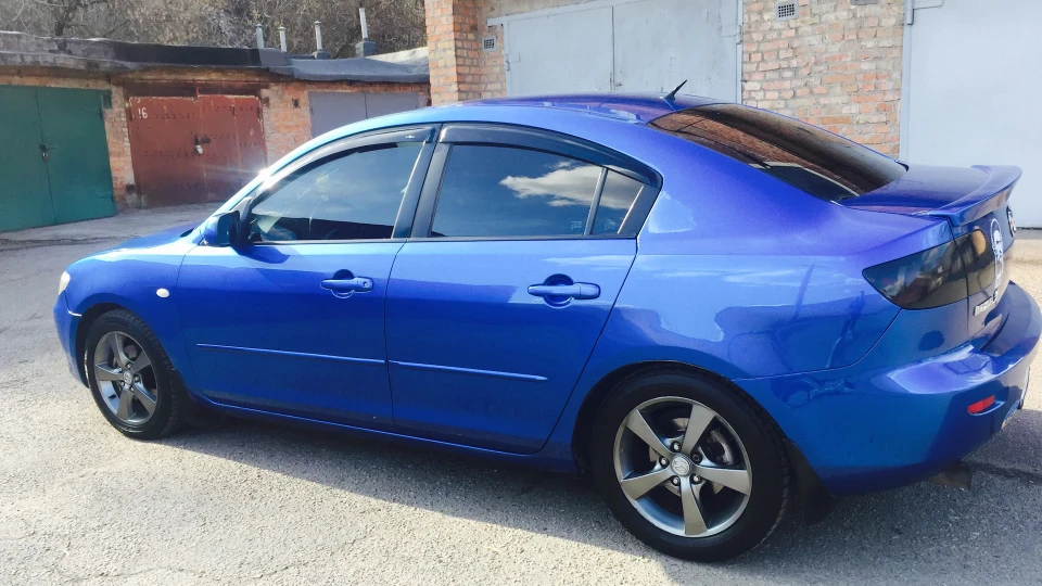 Mazda 3 2