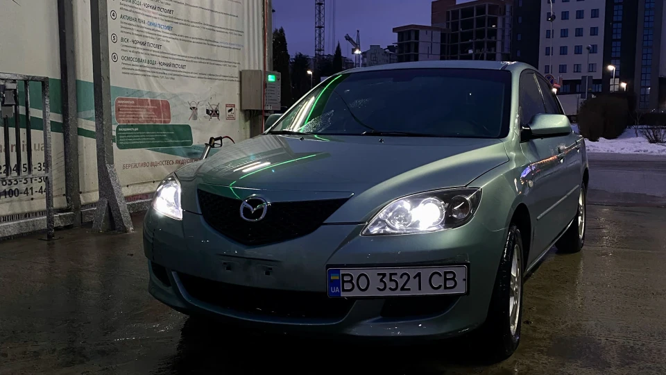 Mazda 3 5