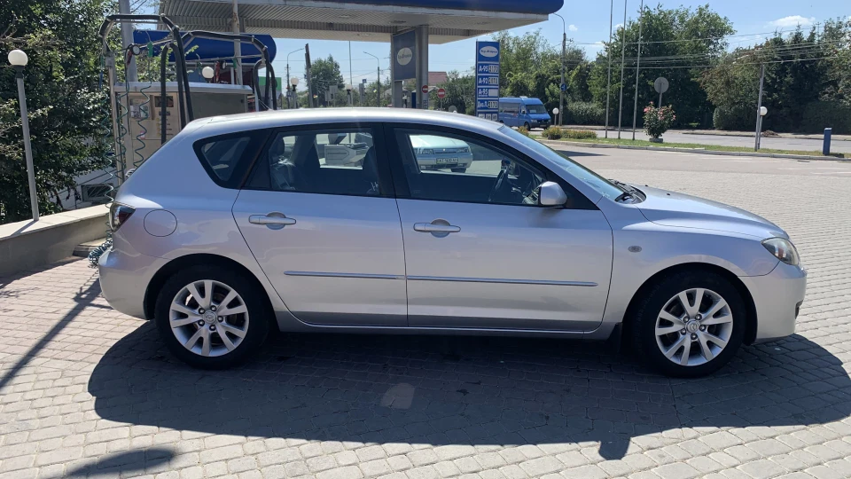 Mazda 3 3