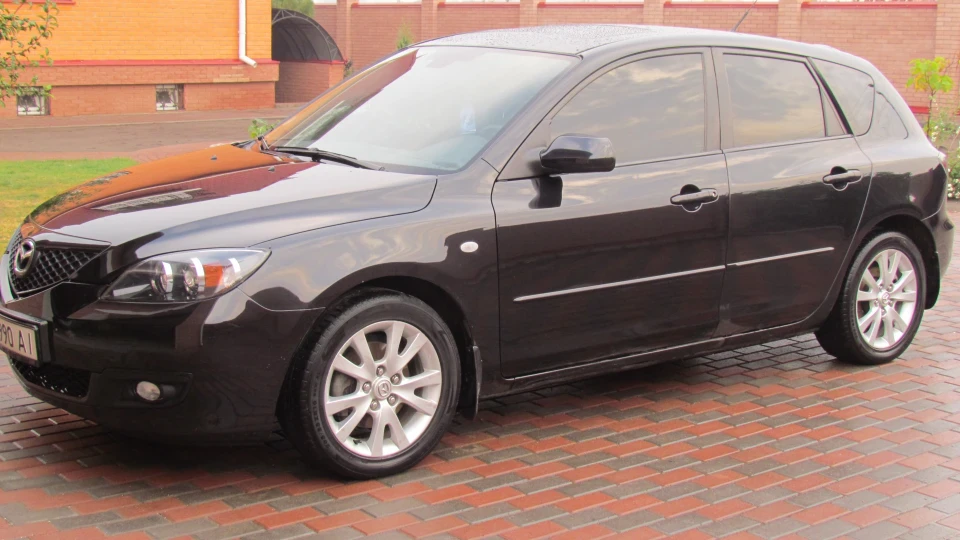 Mazda 3 5