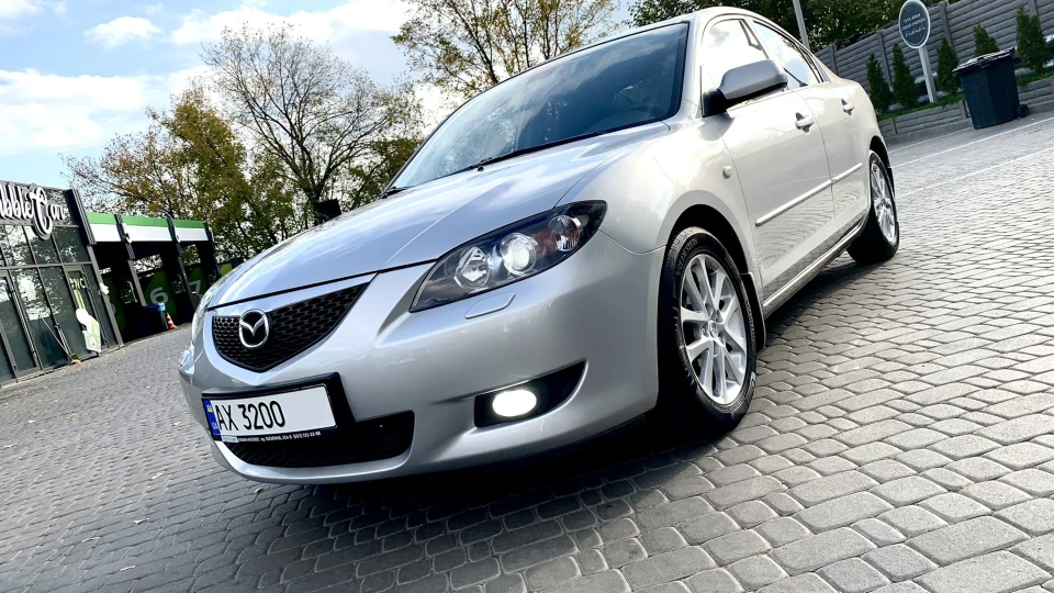 Mazda 3 2