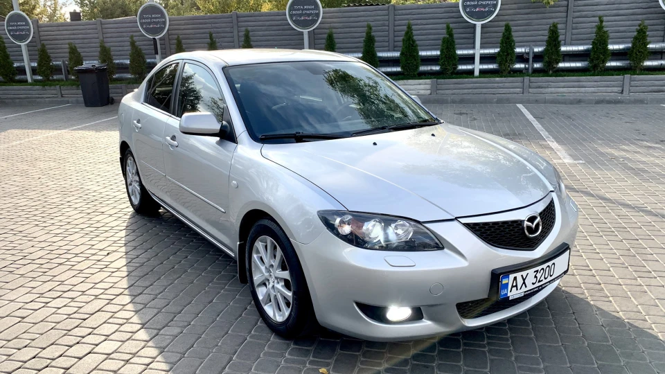 Mazda 3 3