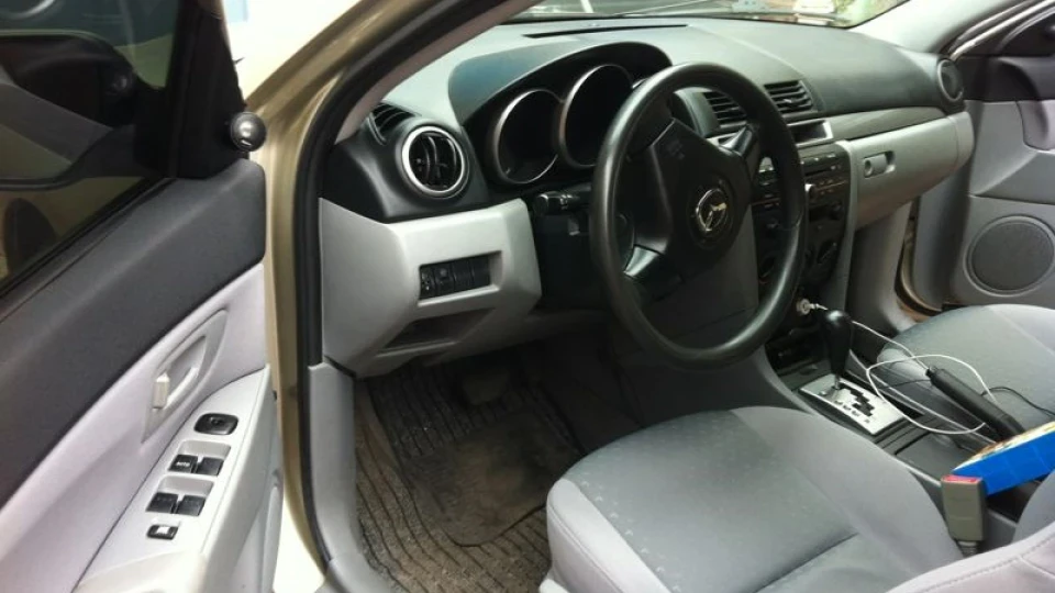 Mazda 3 2