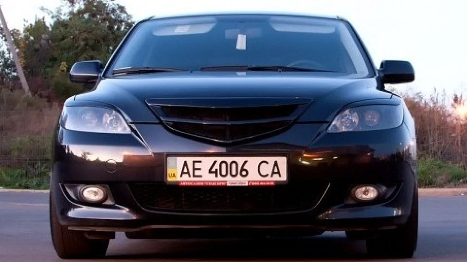 Mazda 3 4