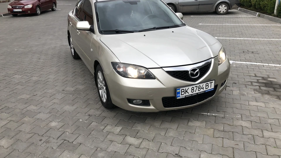 Mazda 3 2
