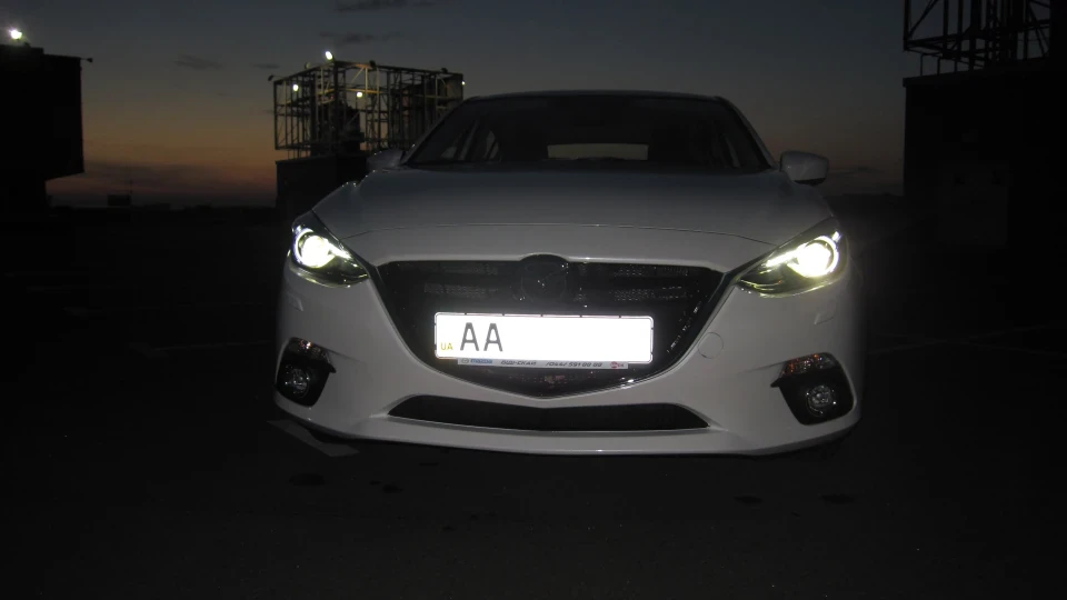 Mazda 3 1.5 AT6 3
