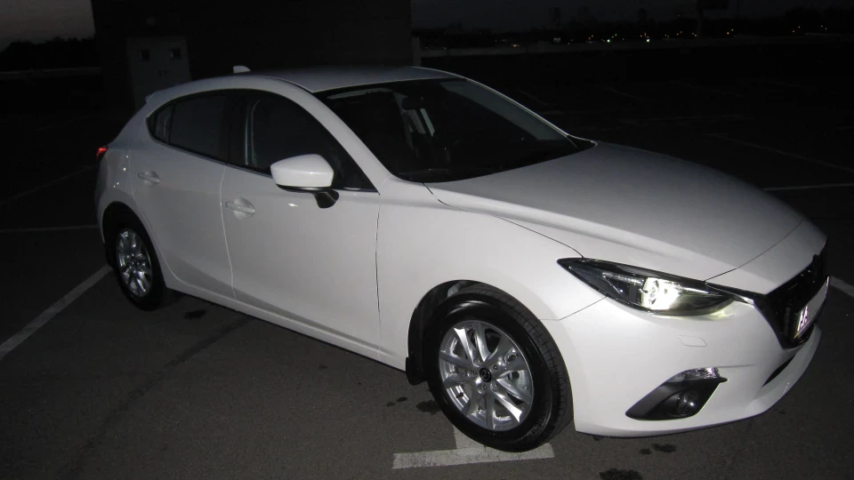 Mazda 3 1.5 AT6 4
