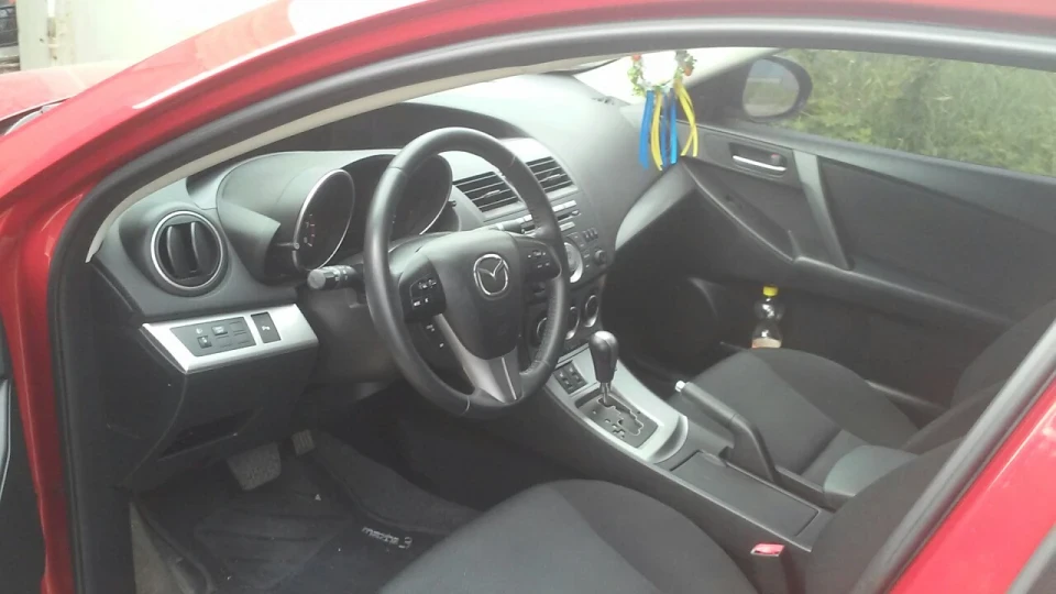 Mazda 3 1.6 AT Touring + 2