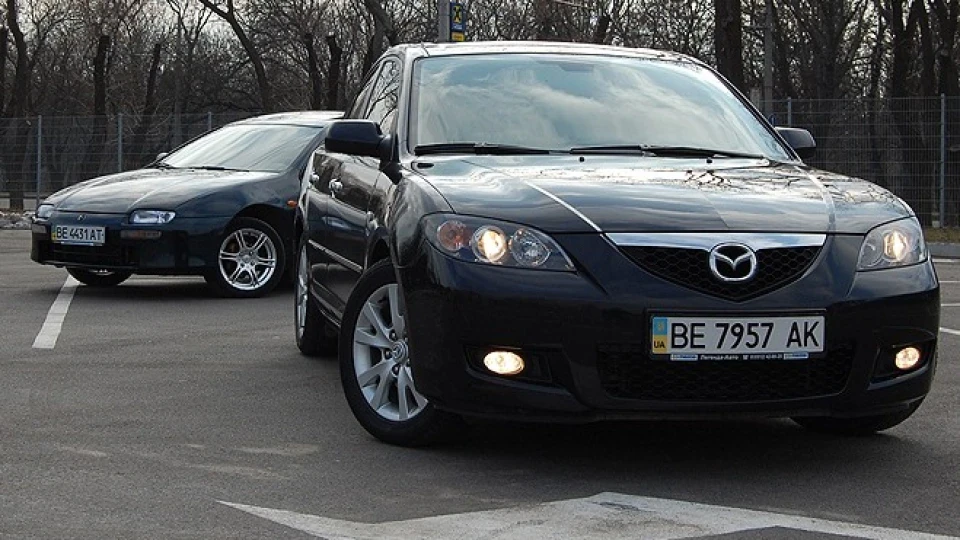 Mazda 3 1,6 AT 3