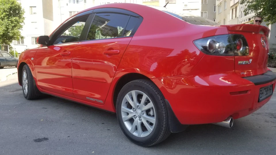 Mazda 3 1.6 AT 2