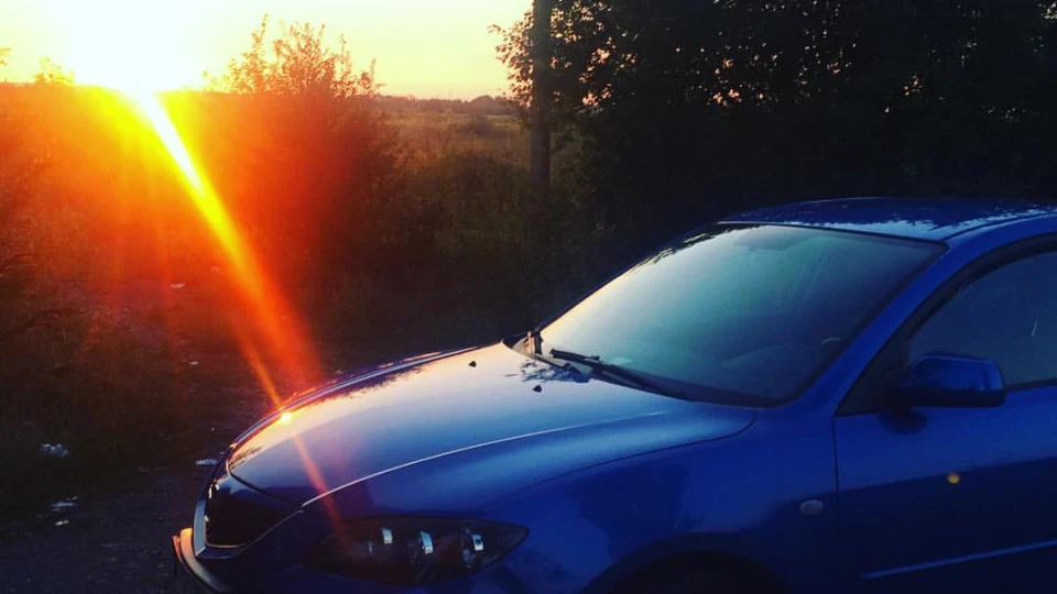 Mazda 3 1.6 бензин, синій метал