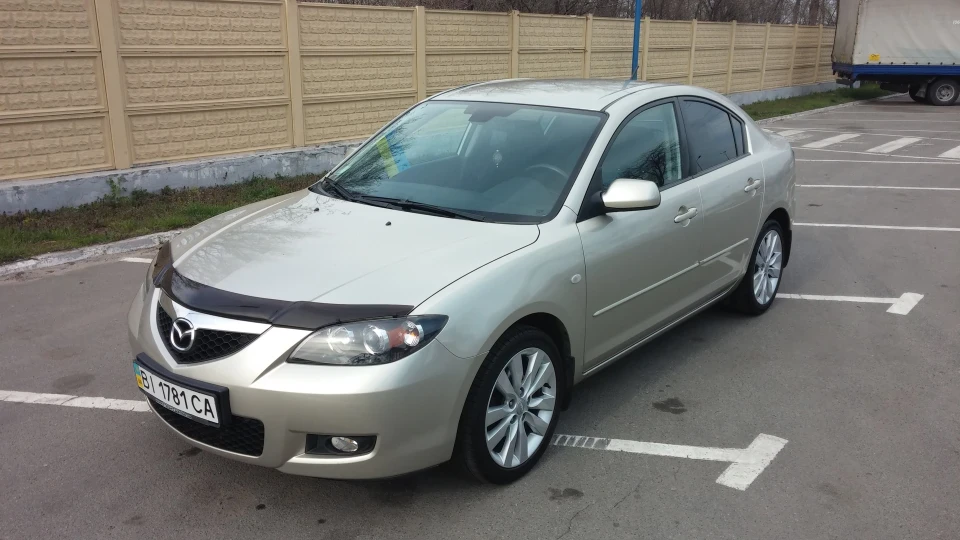Mazda 3 1.6 МТ, Шлях спочатку