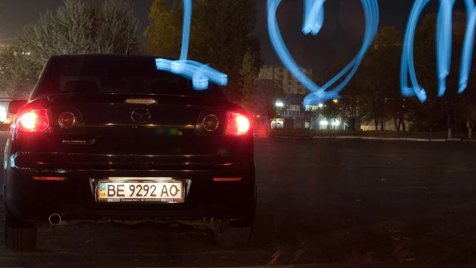 Mazda 3 2.0 блек уветер 3