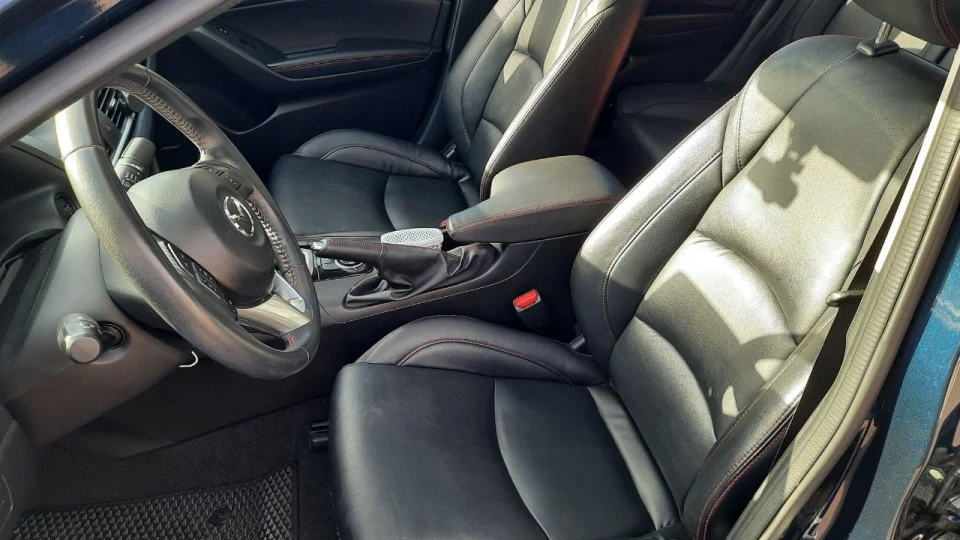 Mazda 3 2.0 GT USA 3