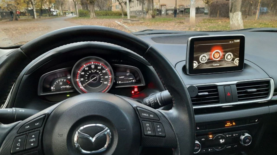 Mazda 3 2.0 GT USA 4