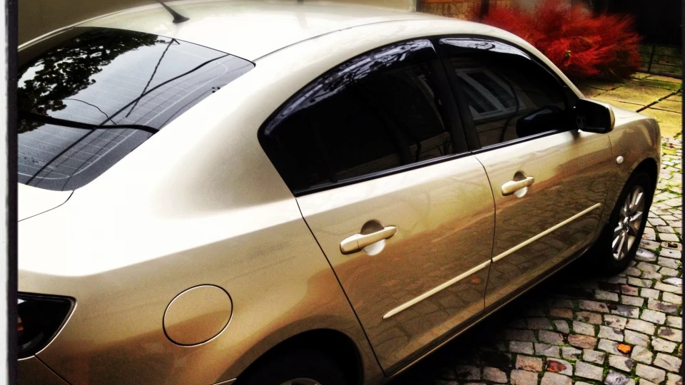 Mazda 3 2.0 МТ